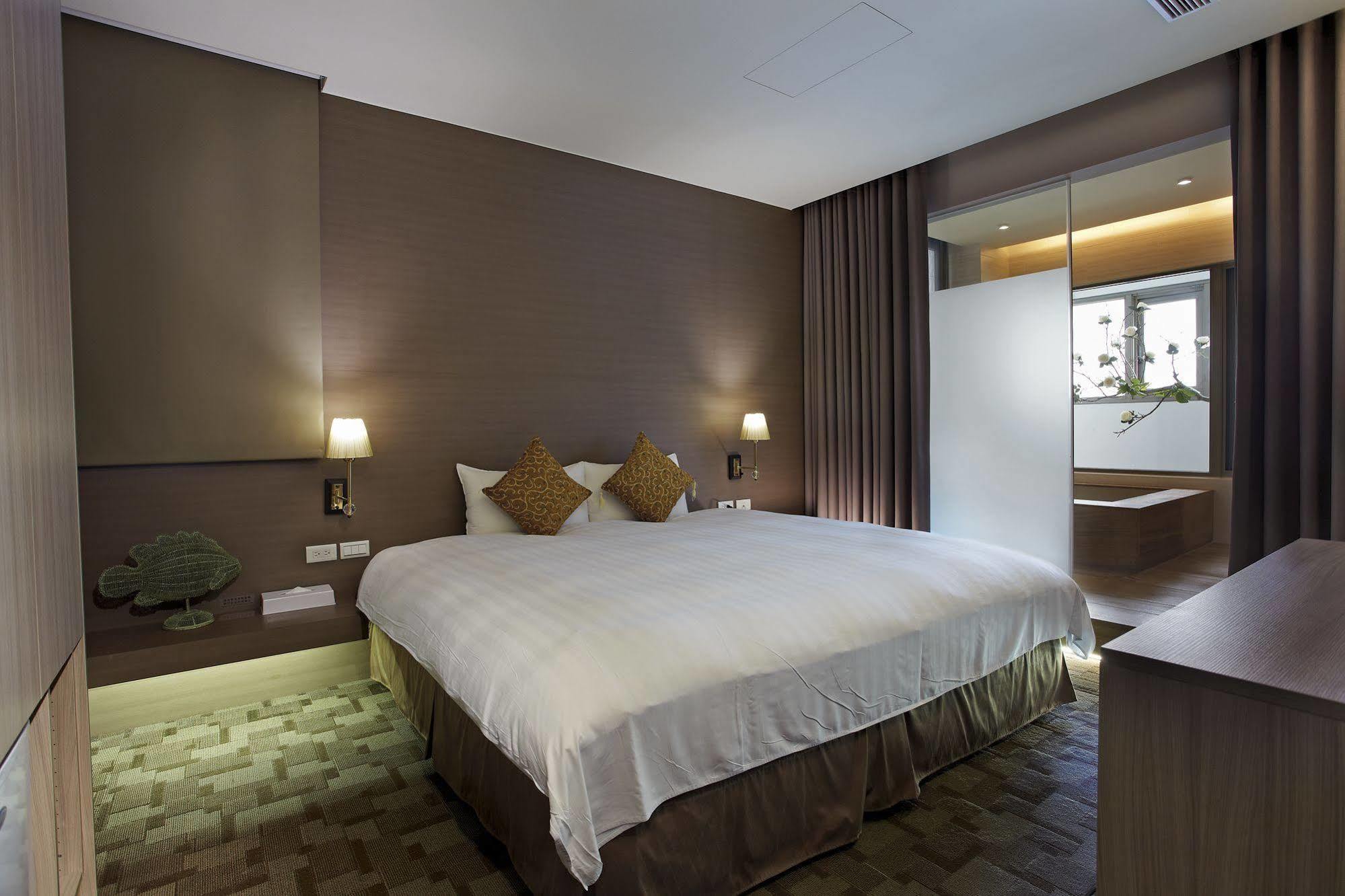 Micasa Hotel Taichung Exterior photo